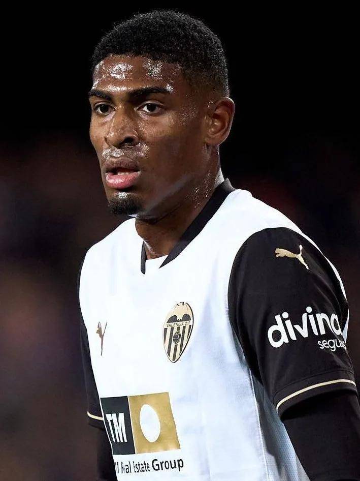 边路进攻 边路进攻