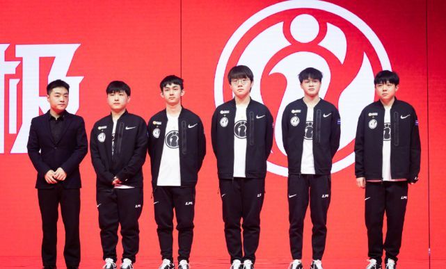 还在教练组 还在教练组