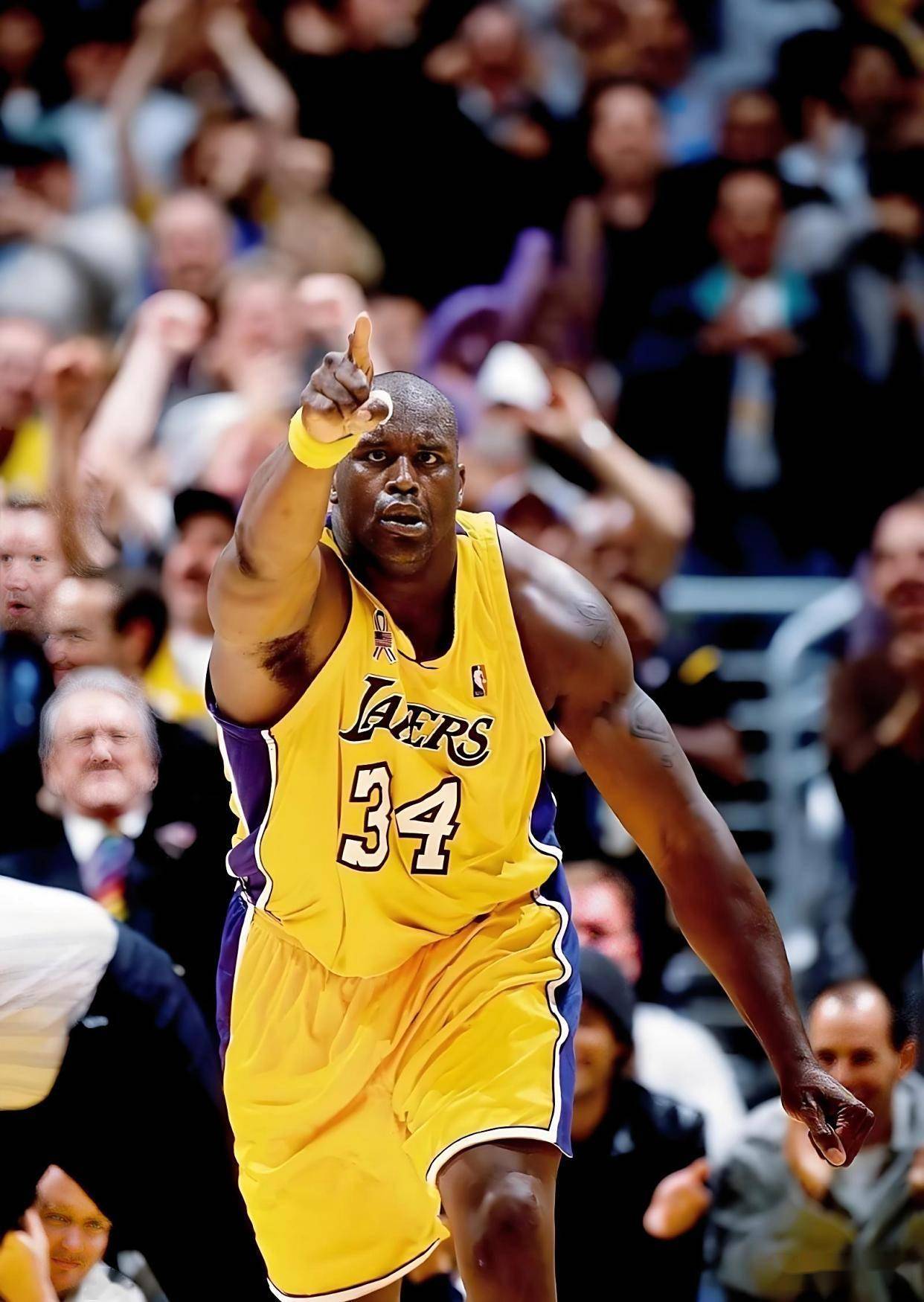 兼顾观赛要 兼顾观赛要